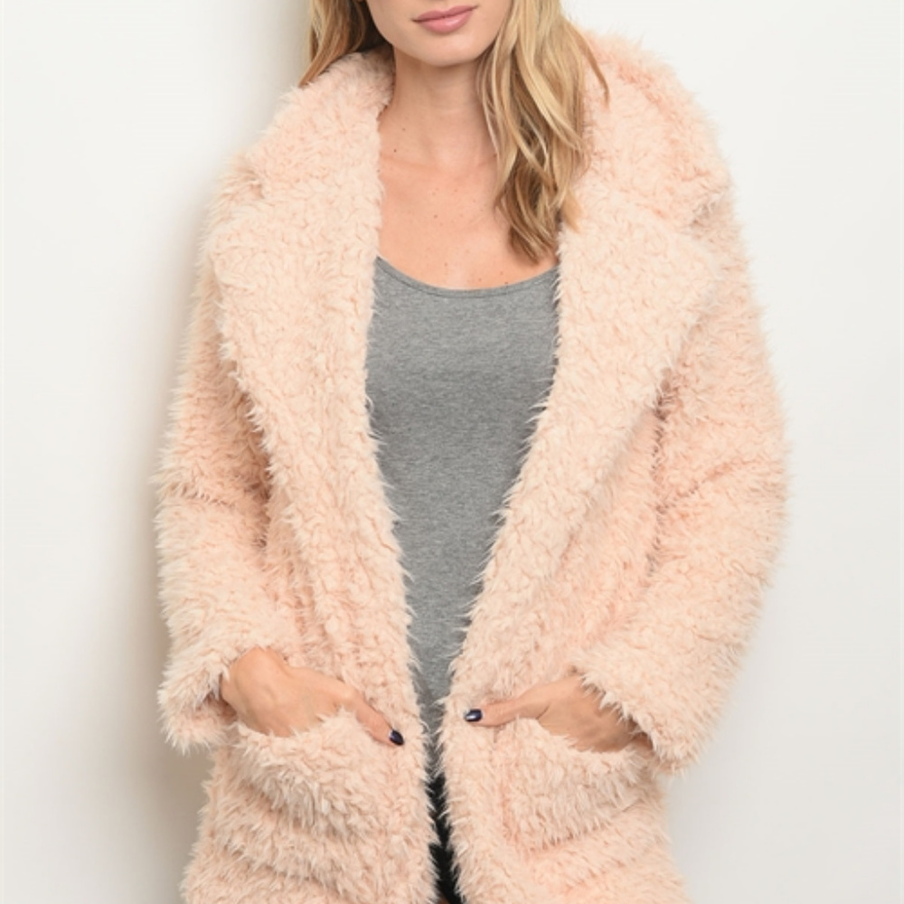 BLUSH SHAGGY FAUX FUR COAT @LAST One - Picture 2 of 3